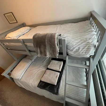 Cosy, 2 Bedroom In Town Centre 別荘 ギーズバラ