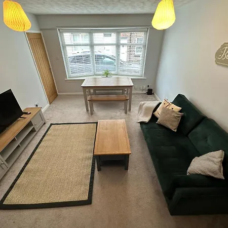 Cosy, 2 Bedroom In Town Centre Holiday home